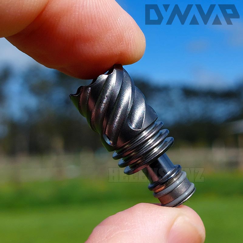 Holding the DynaVap Hyper Tip for HyperDyn NZ